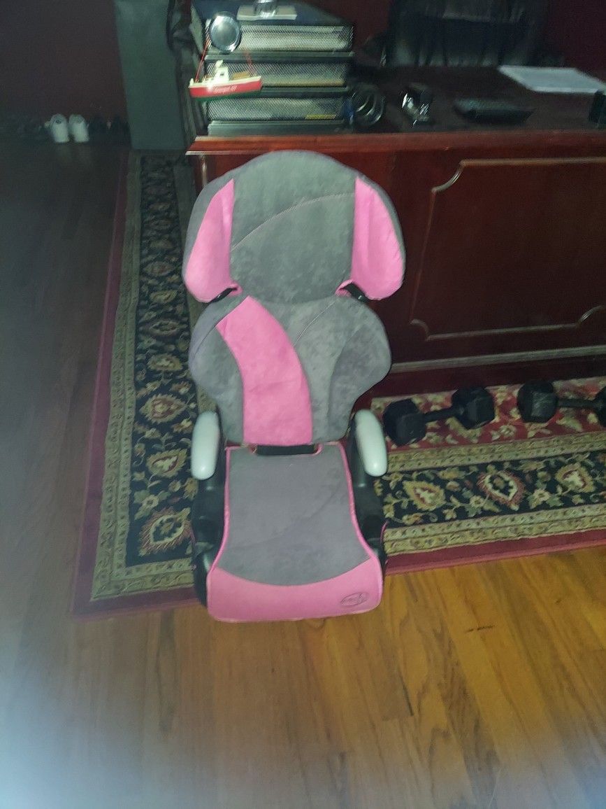 Evenflo Adjustable Car Seat