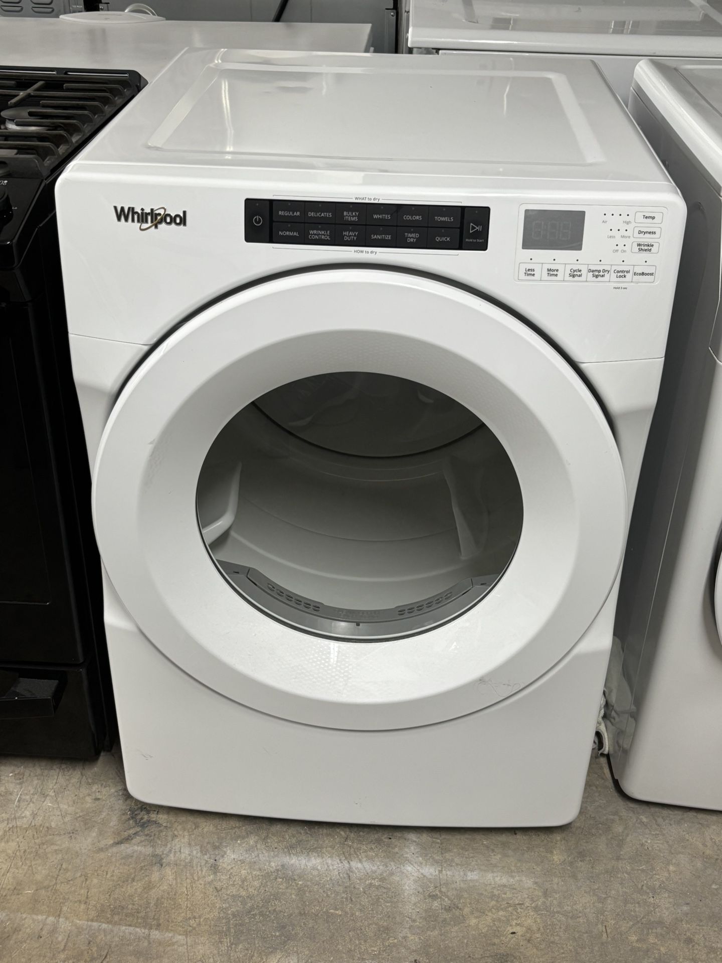 Whirlpool Electric Dryer Works great 🏡.  🚛