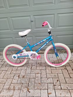 Girls bike