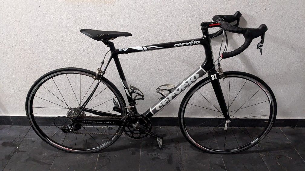Cervelo RS Carbon Bike (Shimano Ultegra & SRAM Components)
