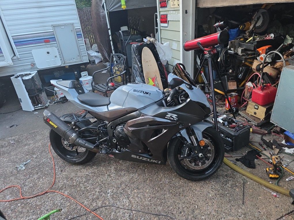 2023 Suzuki Gsxr1000