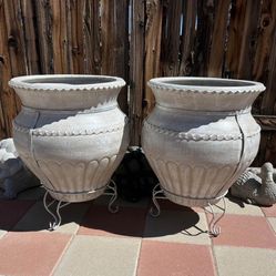New Flower Pots Made Out Of Clay 