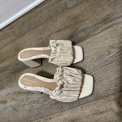 Born on Fifth Ivory Leather Sandals Size 6 M