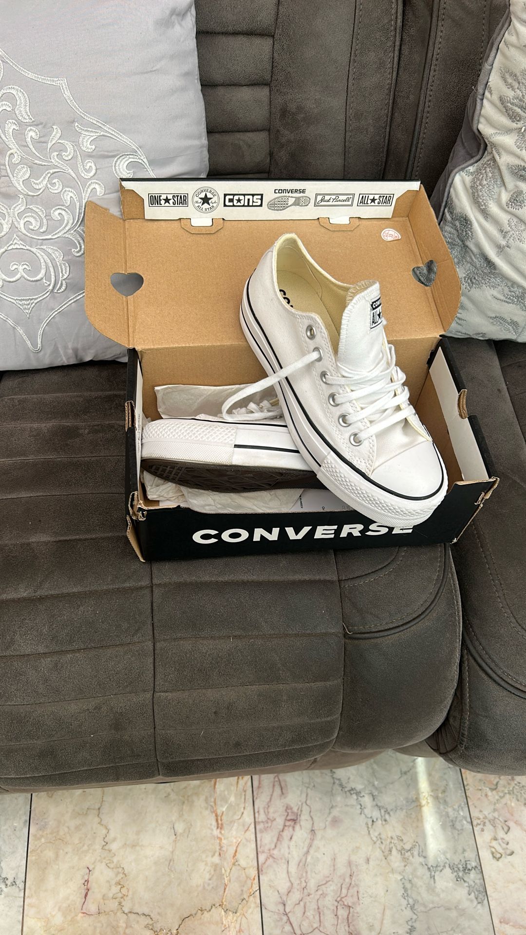 Converse