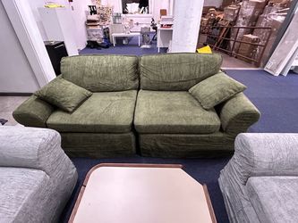 Greco Vintage Upholstered Boneless 3-Seat Sofa – Green ✨ Brand New in Box ✨ Beautiful vintage-inspired design ✨ Soft upholstered fabric with a comfort