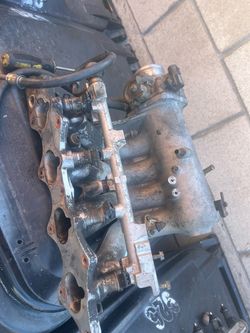 94-01 Acura Integra LS NON VTEC  P75 Intake Manifold USED