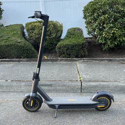 Electric scooter Segway g30p max
