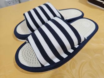 4 pairs New, never worn acupressure slippers from Japan - L size 9-10 men/women.