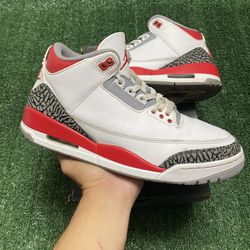 2022 Jordan Fire Red 3s size 11 USED