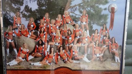 26 × 20 Bronco Cheerleaders