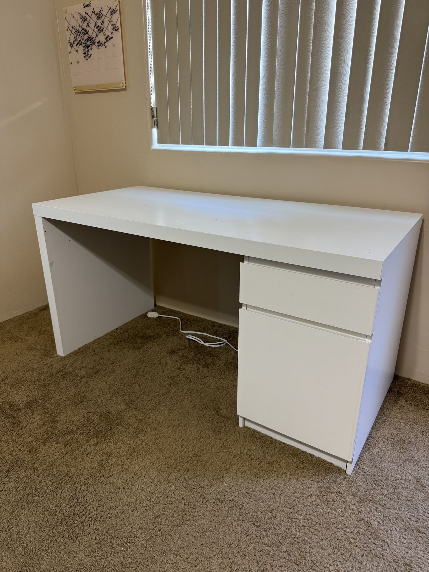Ikea desk in white