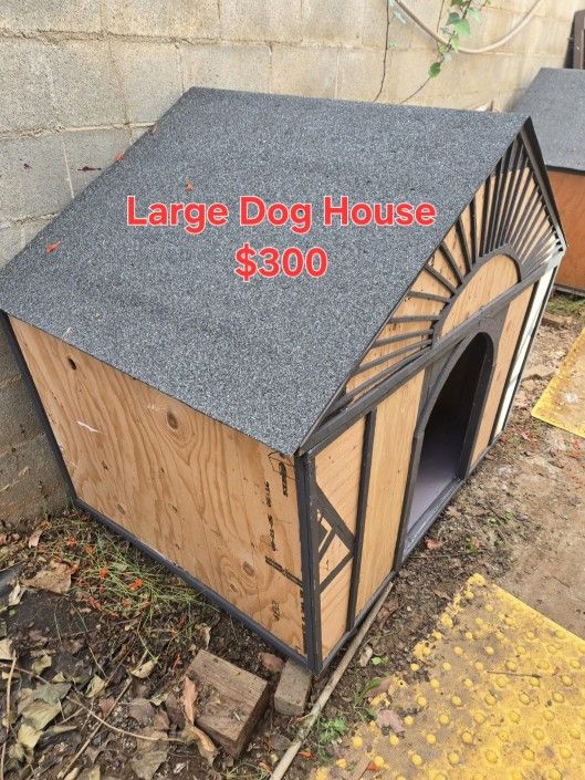 Large Dog House (Available)