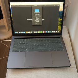 Mac Book Pro  Laptop