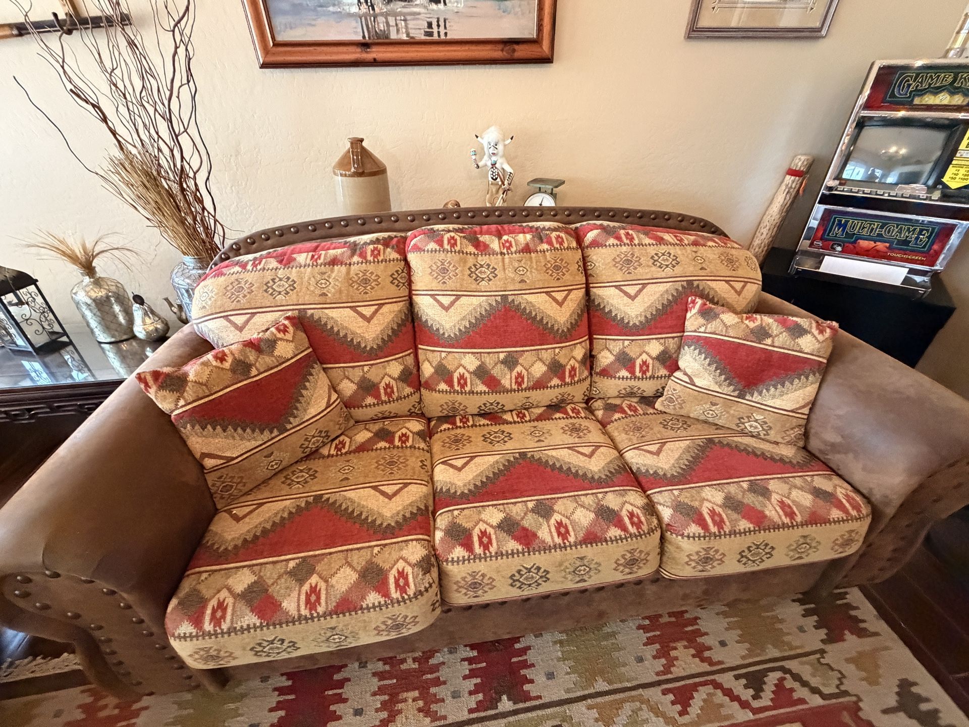 Southwestern Style Sofa – Excellent Condition