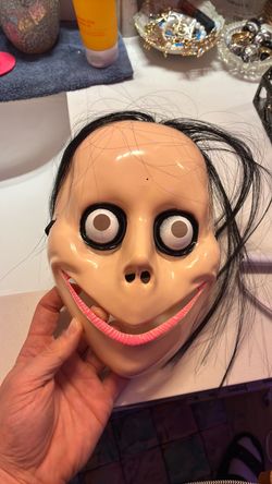 Creepy Smile Halloween Mask