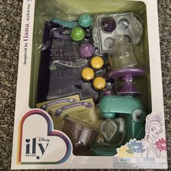 ILY Tatiana Accessories