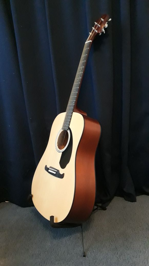 Fender FA-125/NS OBO