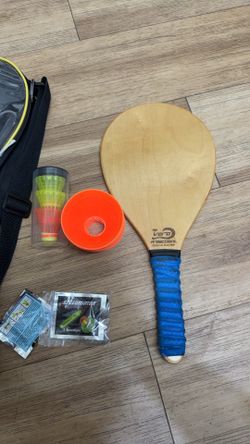 Single Vero Frescobol Wooden Beach Paddle with Case & Shuttlecocks
