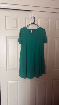 Women’s Emerald Dress Large