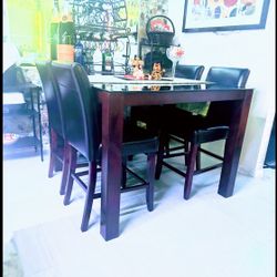 Hi Pub Dining Set 