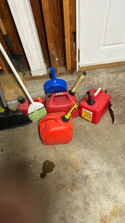 Gas Cans 