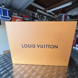 Louis Vuitton Show Box (empty)