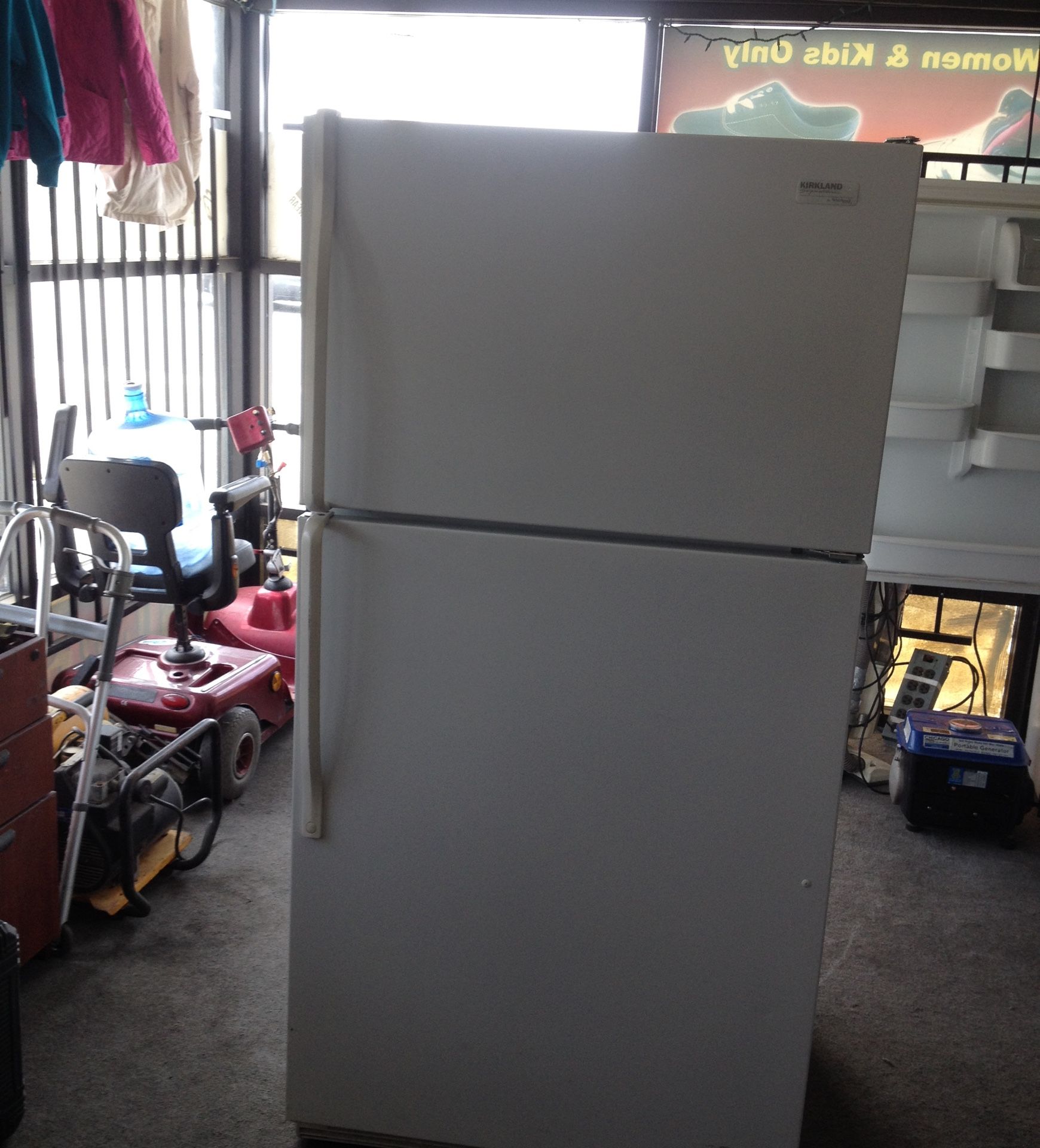 Refrigerator Kirkland signature whirlpool