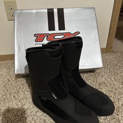 TCX Explorer Gore Tex Motorcycle Boots