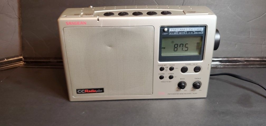 SANGEAN CC Radio Plus DX AM/FM/TV/Weather Band Receiver Silver w/ Cord C20