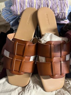Old navy sandals