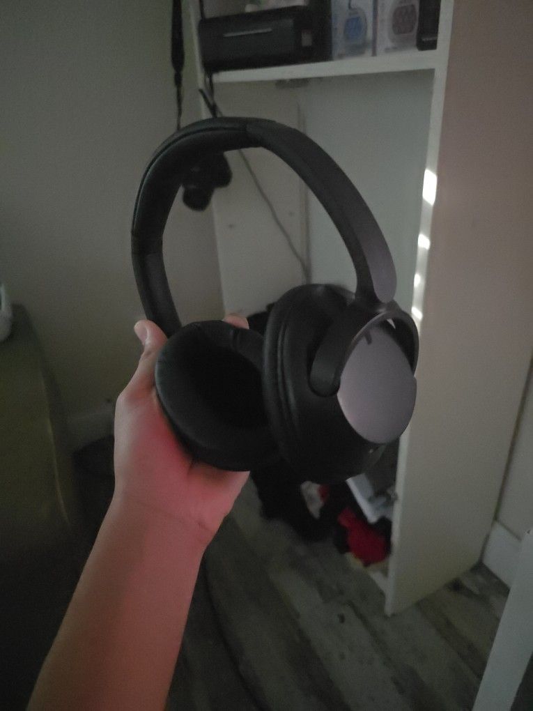 WHCH-270N Headphones