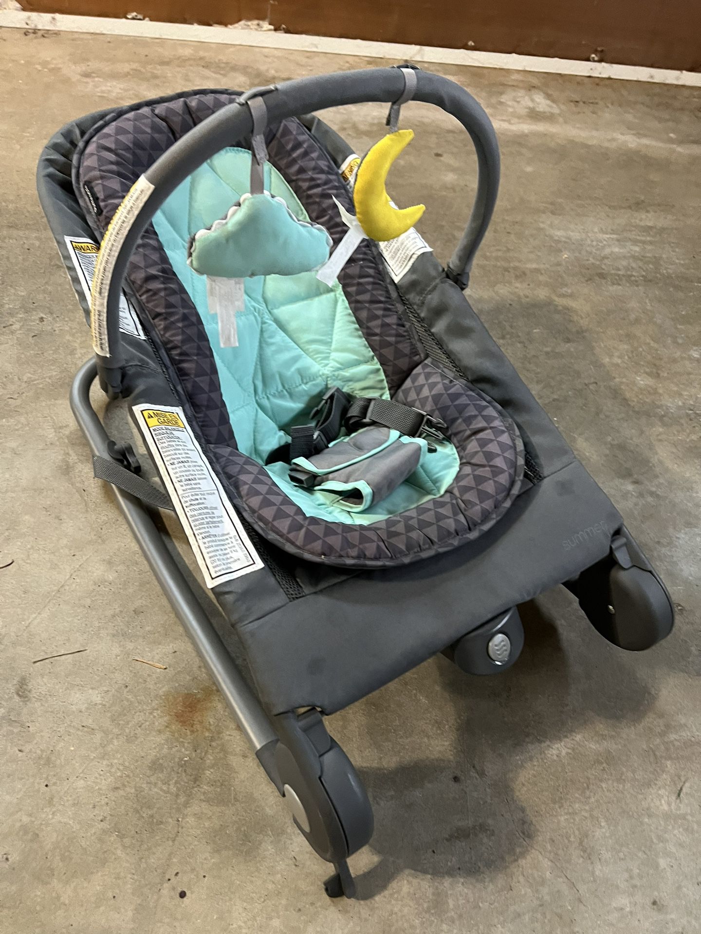 Vibrating Baby Bouncer Seat 