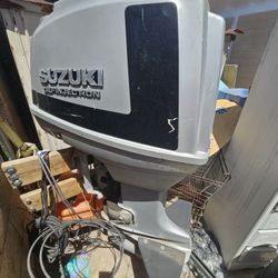 Suzuki Outboard 155 Motor 