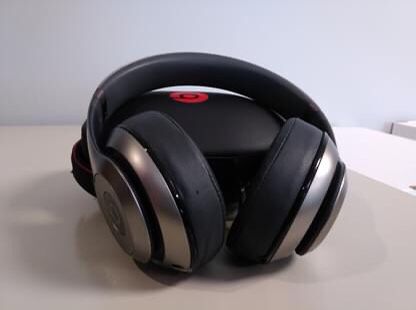 Beats Studio 2 Titanium Wireless Headphone