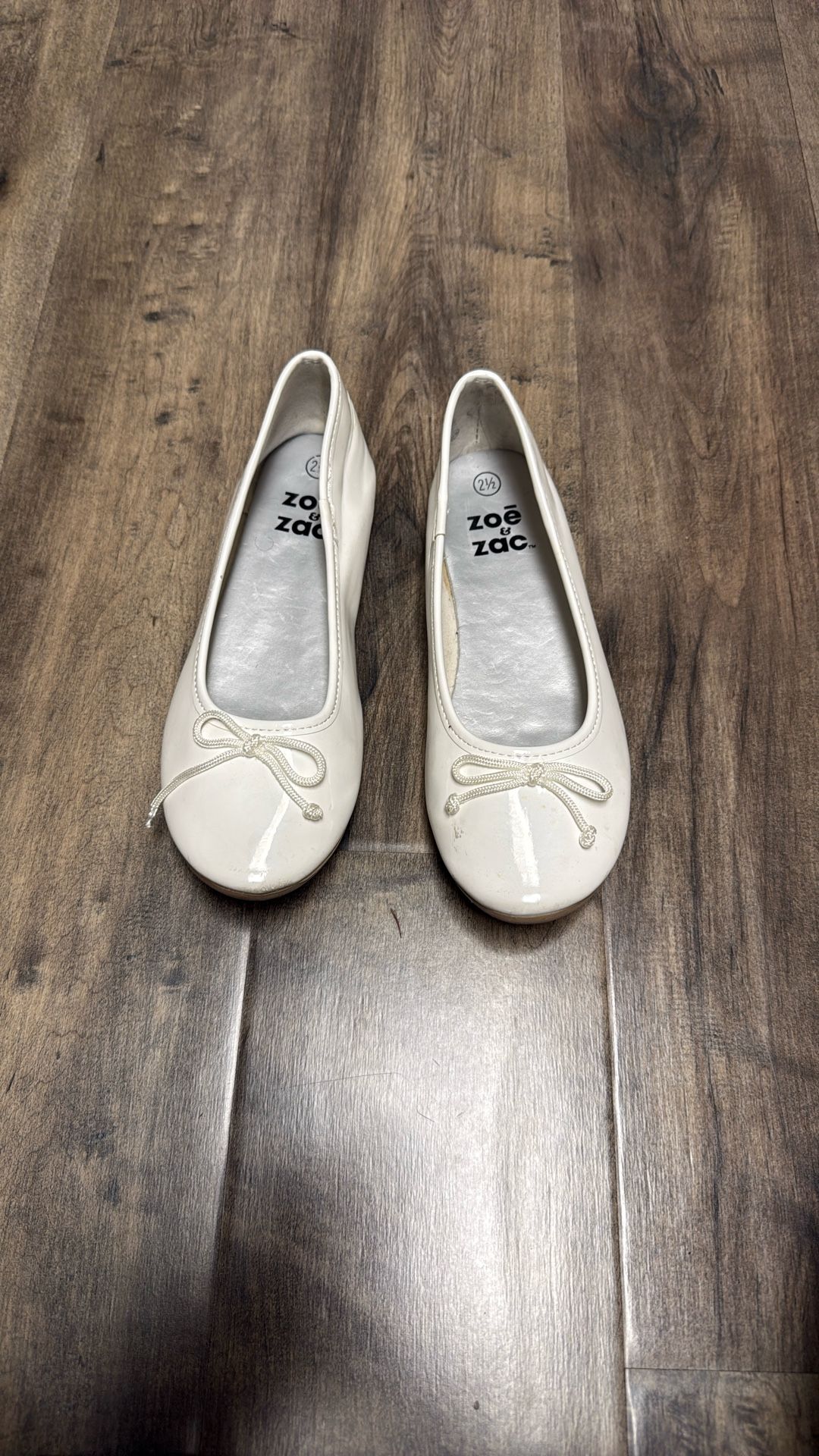 Girls Shoe (white ballet Flat) - Size 2.5 Y