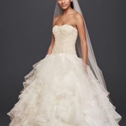 Oleg Cassini Wedding Dress Size 4