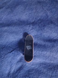 Tech deck Skateboard