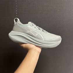 ASICS Gel-Nimbus 27 ( Men’s)