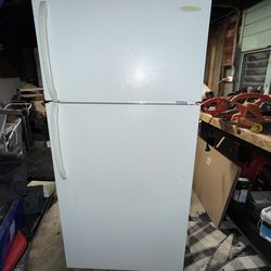 White Frigidaire Top Freezer