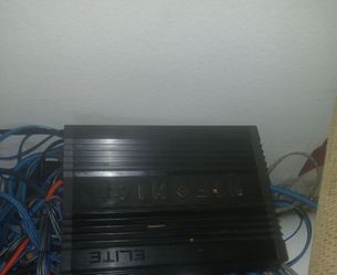 800 watt amp and box with 2 10 inch kicker subwoofers (Not shown)