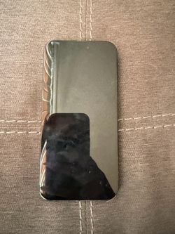 Unlocked iPhone 16 plus 128 gb no issues excellent condition