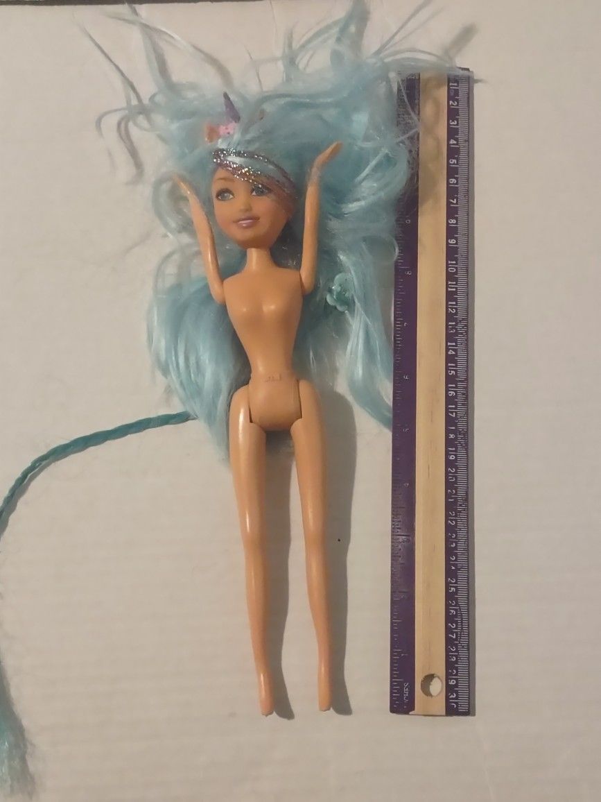 Nice Sparkle Girlz Doll