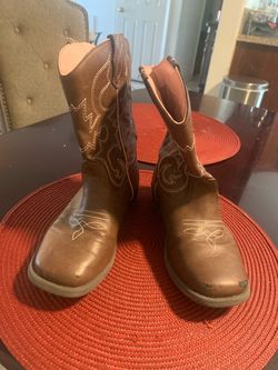 Kid boots