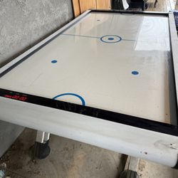 Air Hockey Table 