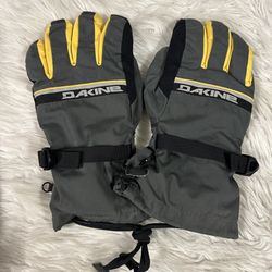 Mens large Dakine snow gloves 