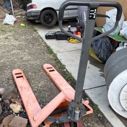Pallet jack