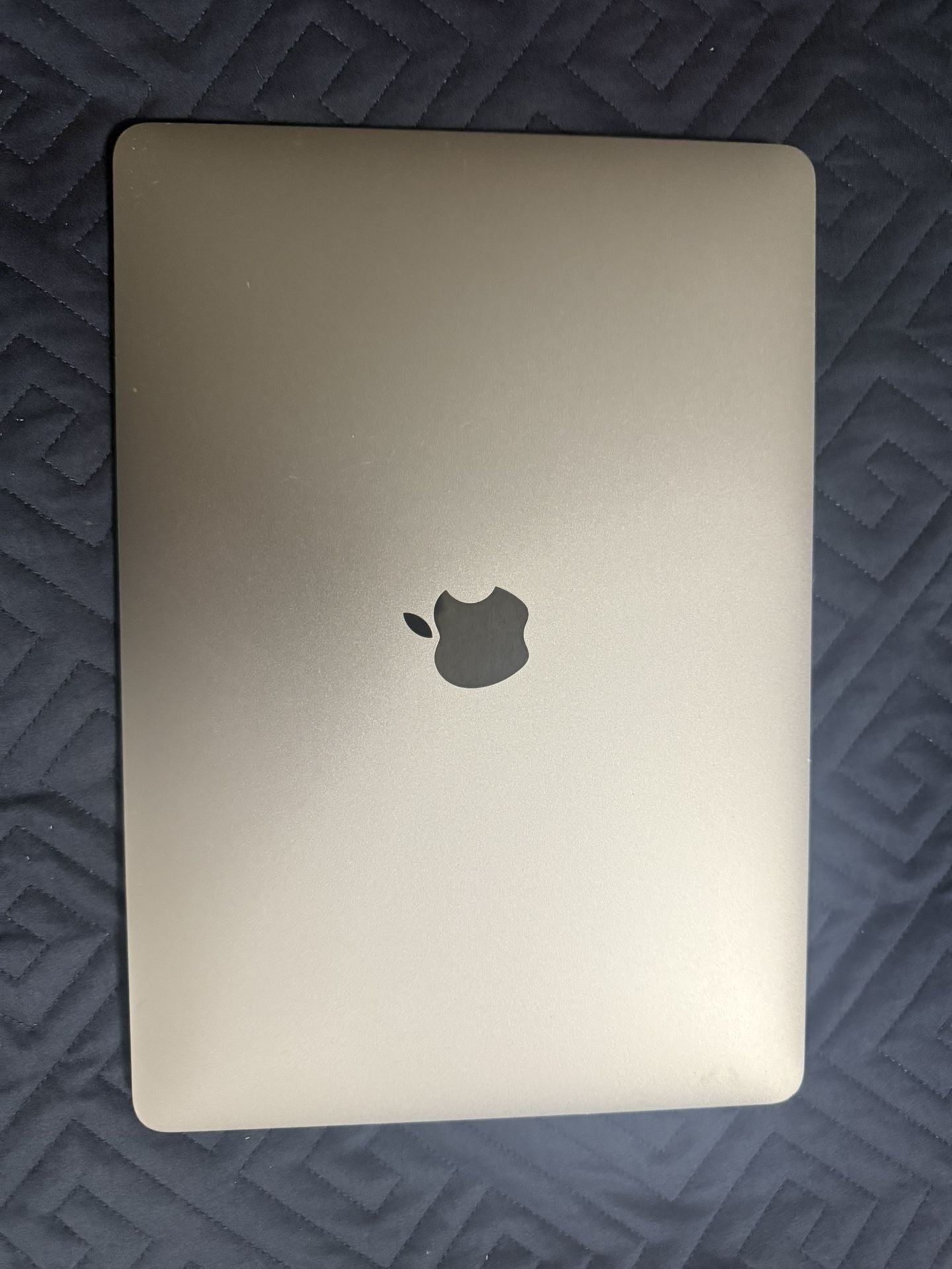 MacBook Pro 2017 Excellent Condition