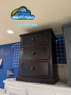 Cherry three drawer dresser new cajonera de Pino