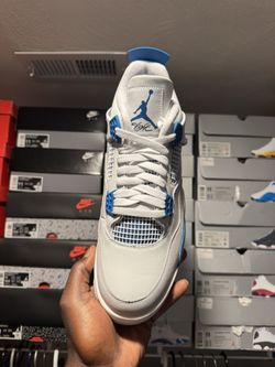 DS Military Blue Jordan 4s Size 11