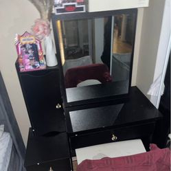 Makeup Vanity 